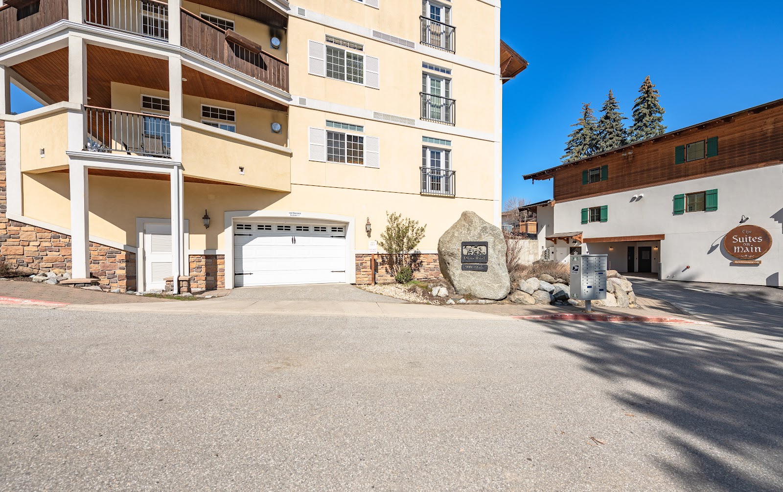 Exterior view with the Cascades behind